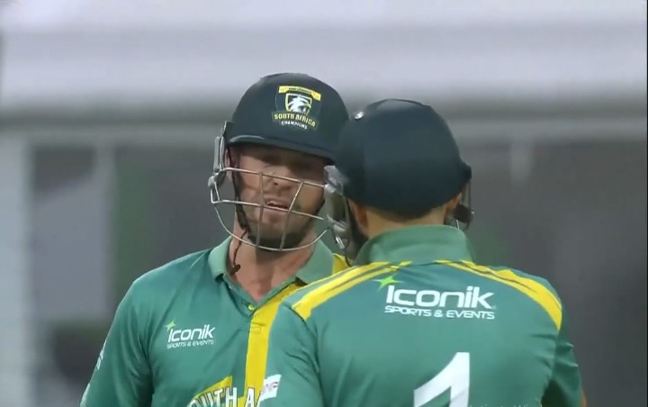 M8: England Champions vs South Africa Champions | Hindi Highlights