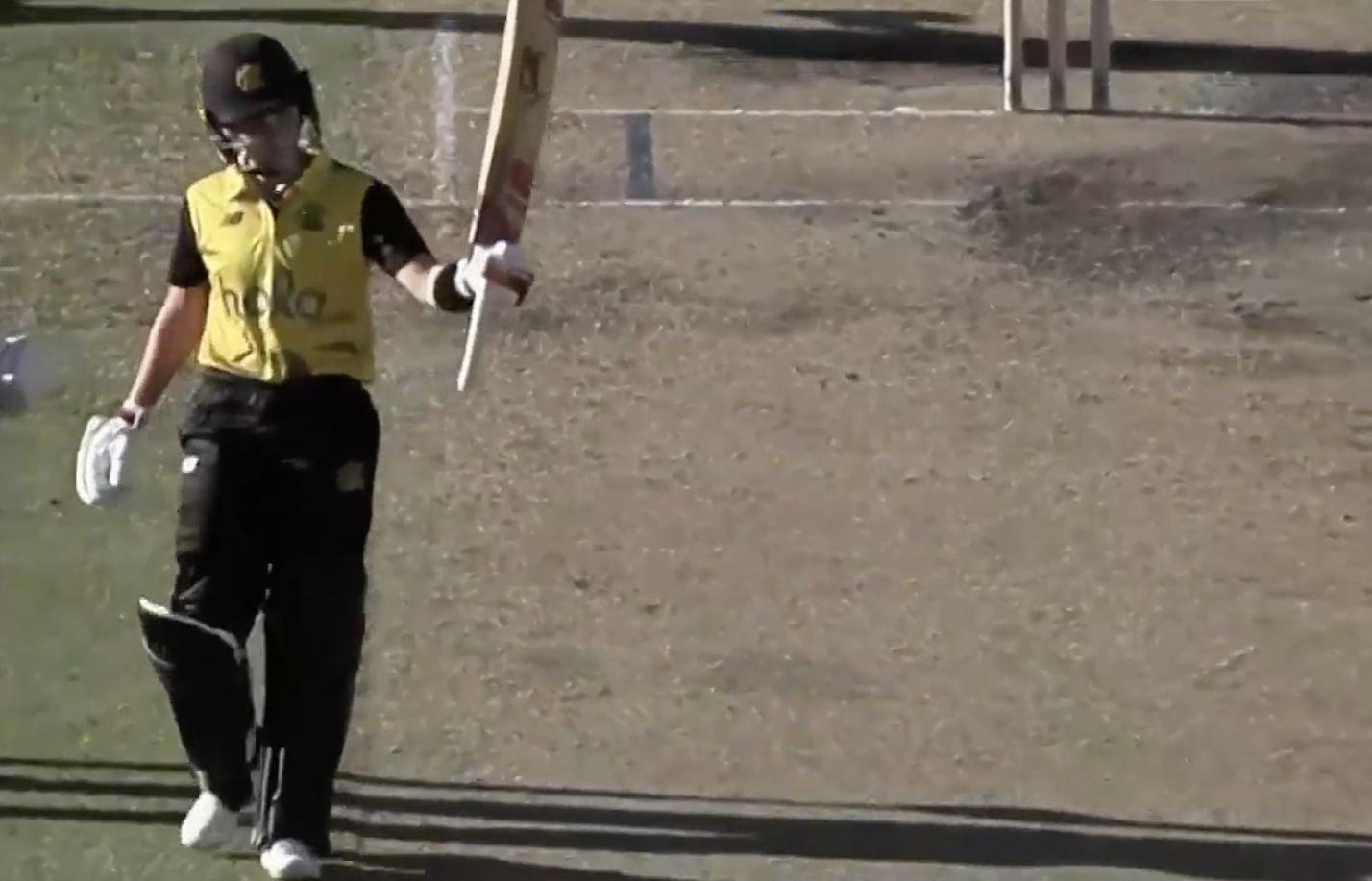 Heather Graham's 90 off 104 | Match 4