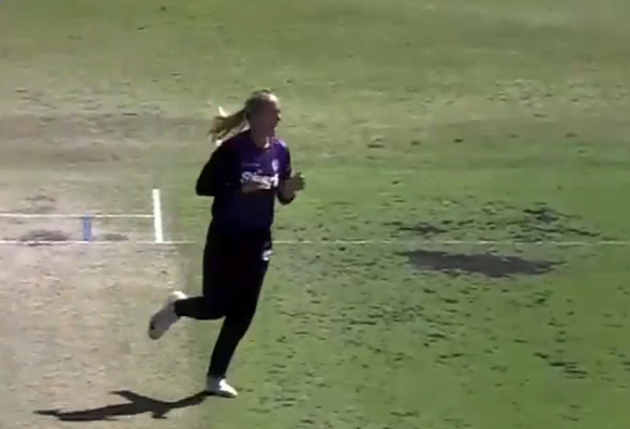 Hayley Silver-Holmes's 4 for 24 | Match 9