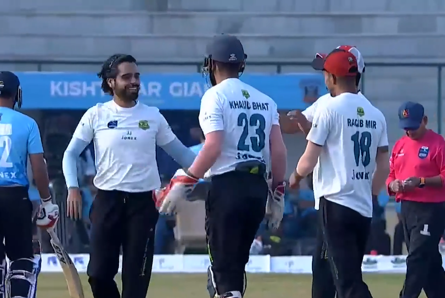 Ladakh Heros beat Kishtwar Giants by 7 wickets | Match 3