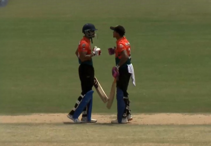 Royals beat Avengers by 7 wickets 