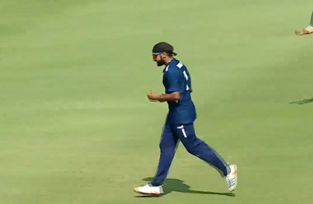 Harmeet Singh's 3 for 33 | Match 89