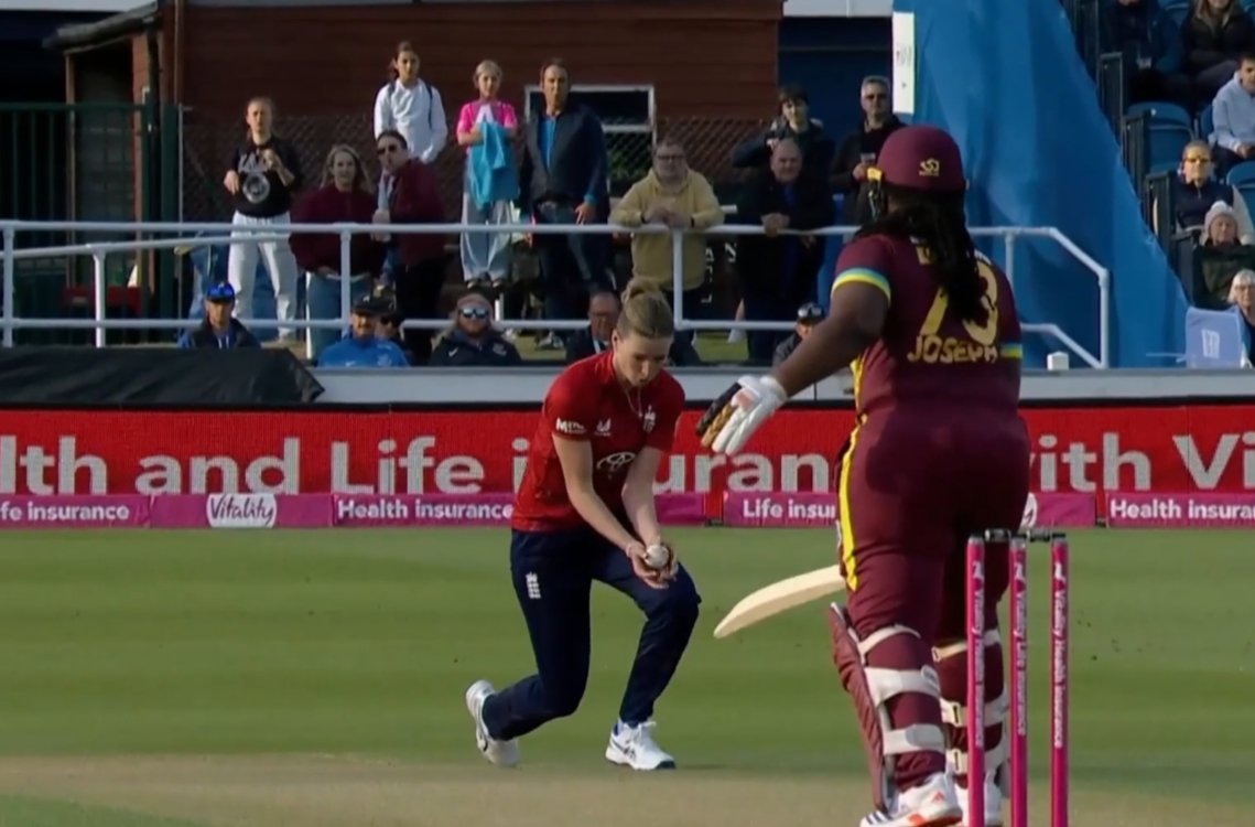 Lightning Reflex! Lauren Bell's unreal caught & bowled