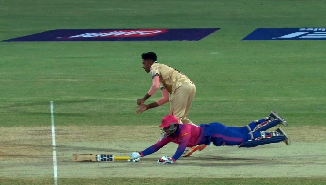 Hilarious! Slippery run turned into an easy run-out