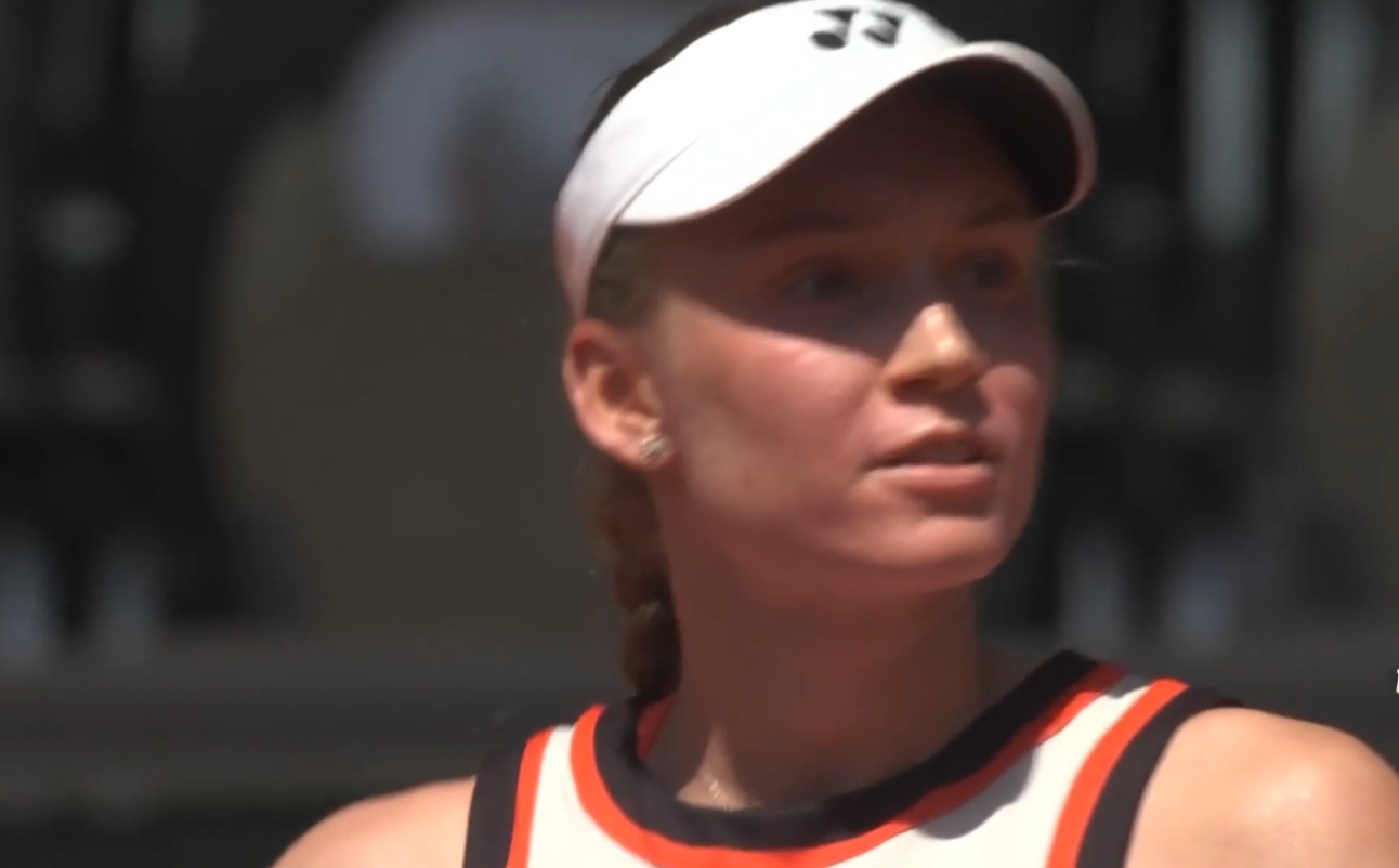 Veronika Erjavec vs Elena Rybakina | Day 2 | Court Philippe-Chatrier