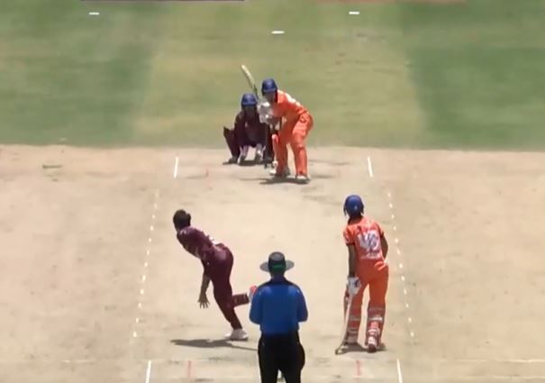 Izharulhaq Naveed's 3 for 28 | Match 7