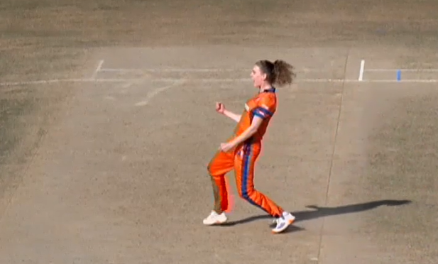 Isabel Van Der Woning's 4 for 14 | Match 20