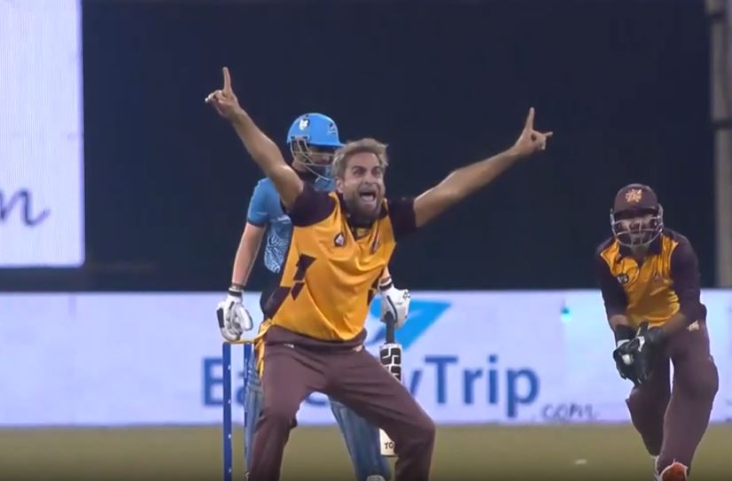 Imran Tahir's 4 for 10 | Match 3
