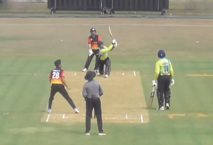 Ahmad Faiz's 69 off 32 | Match 8