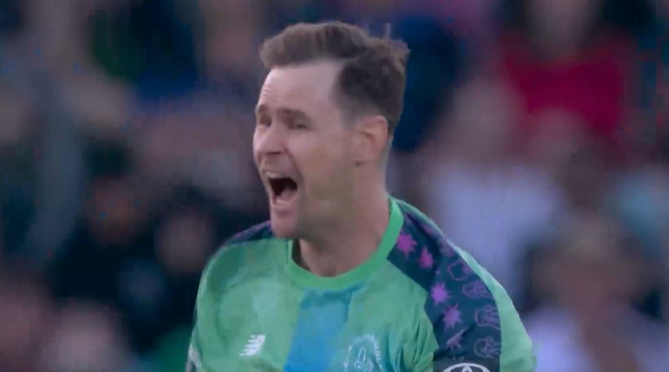 Jason Behrendorff's 3 for 20 | Match 16