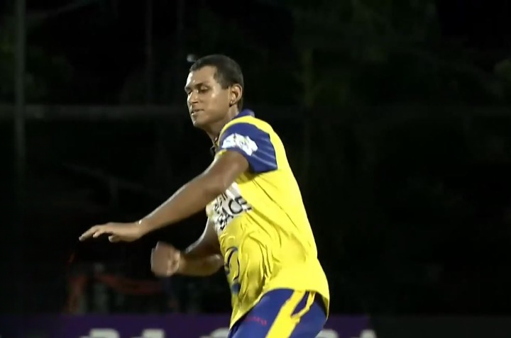 Anugrah Latwal's 3 for 29 | Match 29