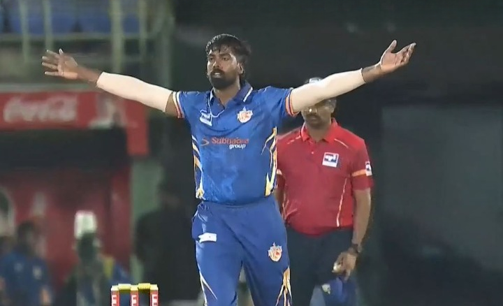 Coastal Riders vs Uttarandhra Lions: Kaldhi Kumar's 3 for 25