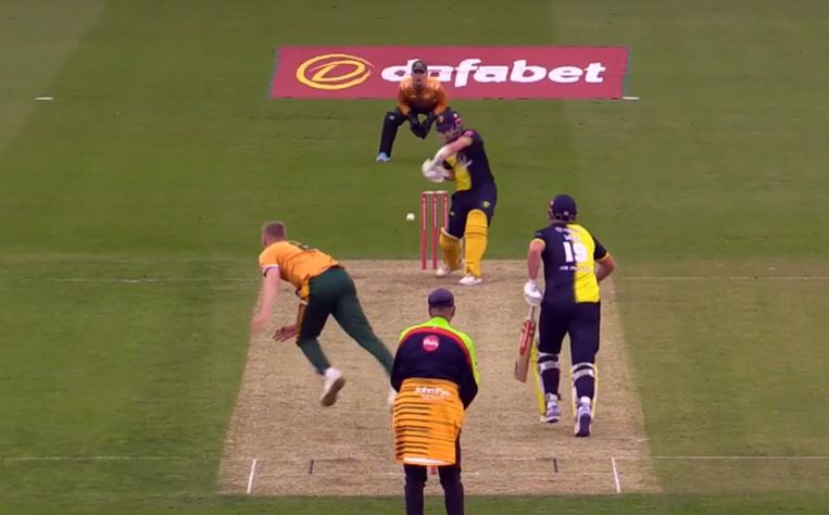 Durham vs Nottinghamshire: Lyndon James's 3 for 31