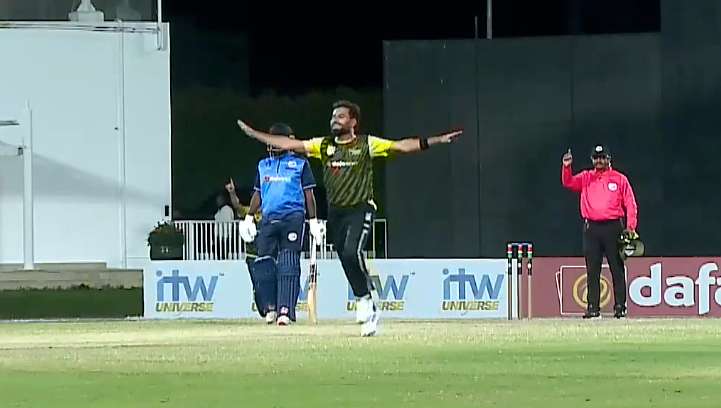 Jan Shafiq's 3 for 29 | Match 2 