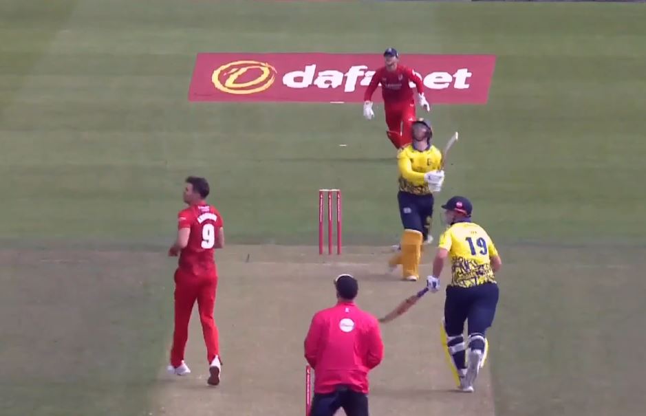 James Anderson's 3 for 17 | Match 16
