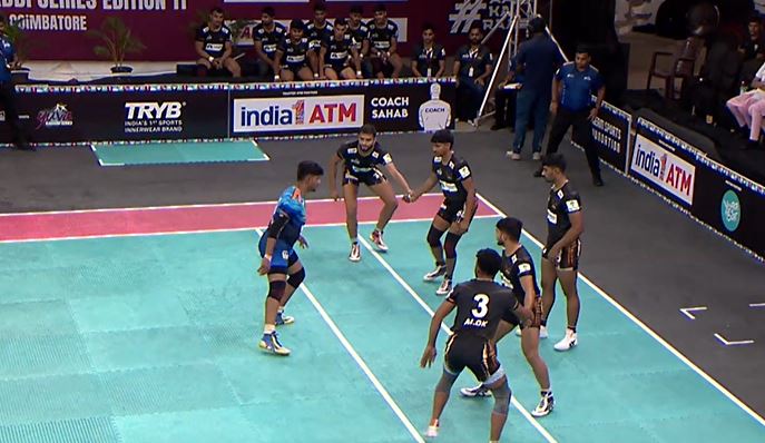 Pirati Srisivatejesh's Kabaddi ka kamaal performance