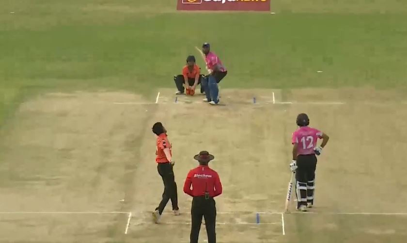 Panthers vs Lions: Karan Kannan's 3 for 17