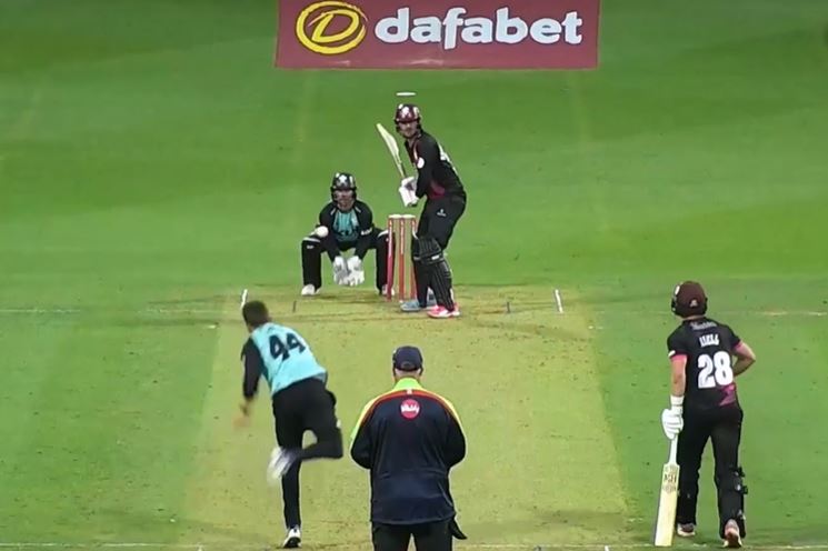 Somerset vs Surrey: Tom Kohler-Cadmore's 51 off 32