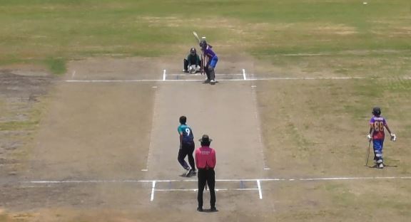 Onnicha Kamchomphu's 4 for 11 | Super Three