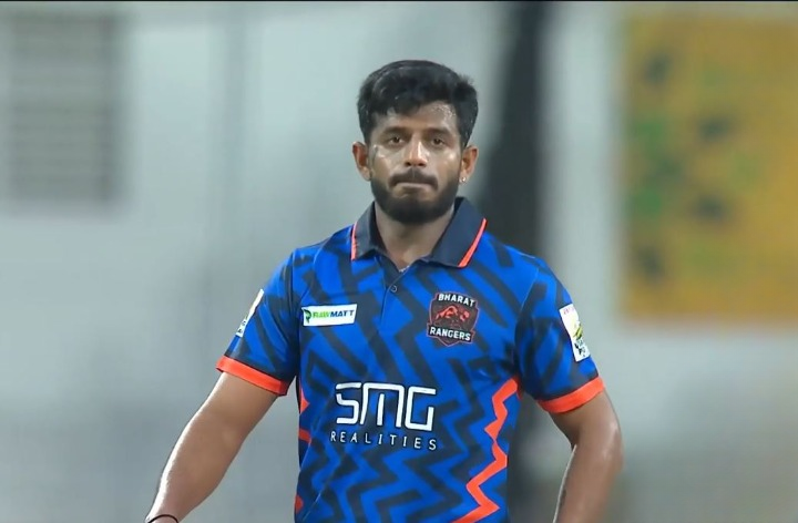 Shubham Kapse's 3 for 21 | Match 2