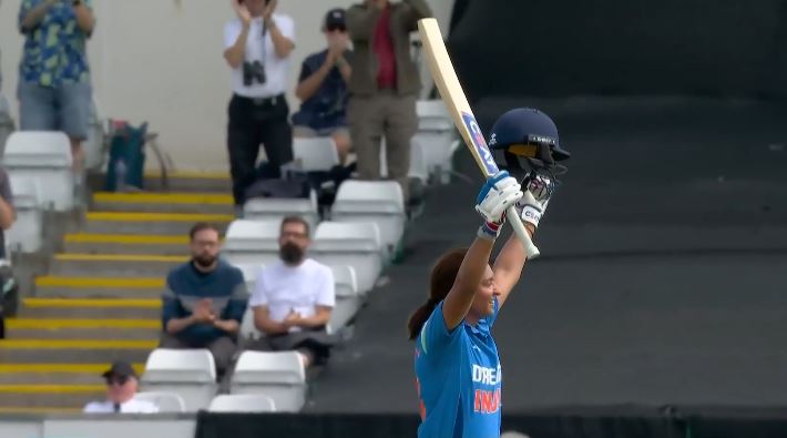 Harmanpreet Kaur's 102 off 84 | 3rd ODI