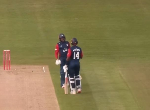 Kent beat Gloucestershire by 4 runs | Match 8