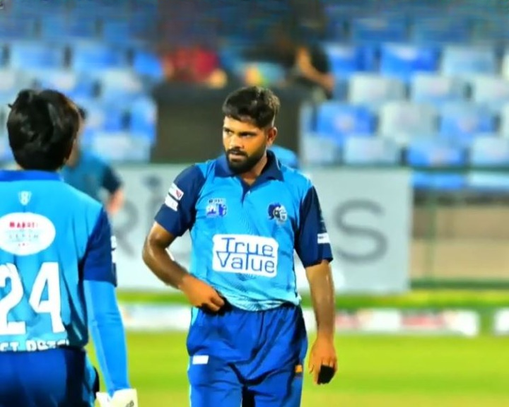 Siddharth Kheni's 4 for 24 | Match 9