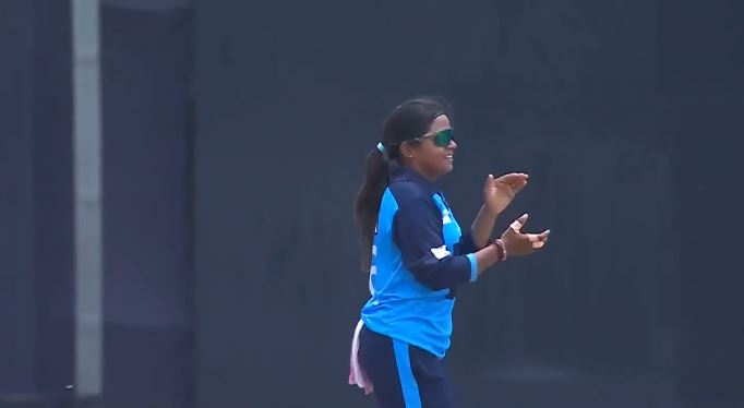 Priyanka Koushal's 4 for 21 | Match 1