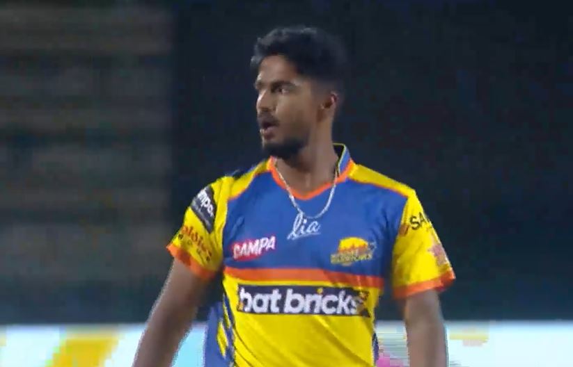 Kumar L R's 3 for 27 | Match 2