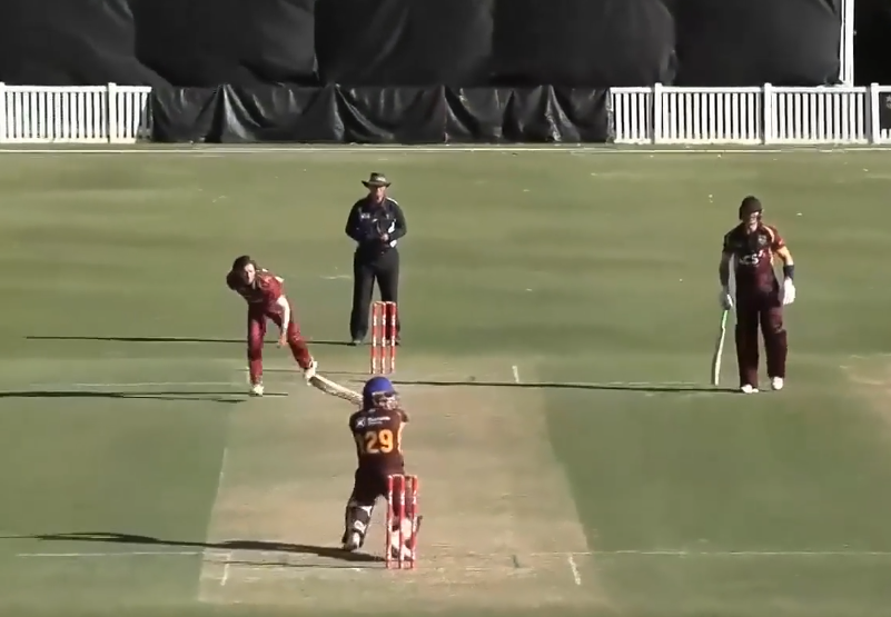 Lachlan Bangs's 4 for 27 | Match 25