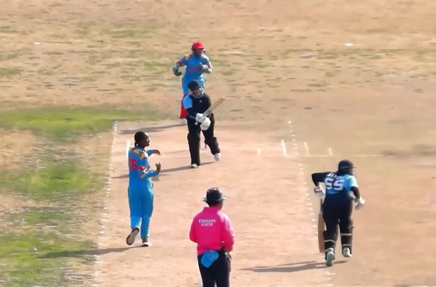 Laura Mophakedi's 54 off 49 | Match 1