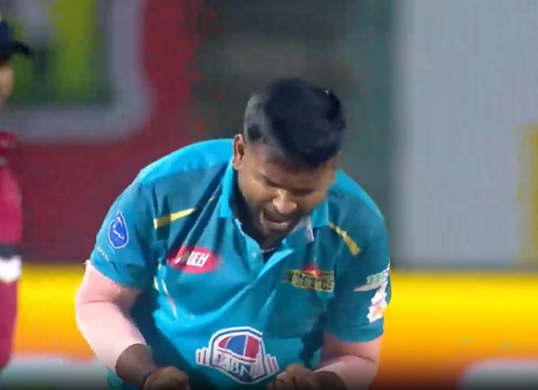 Lavish Kaushal's 3 for 38 | Match 4