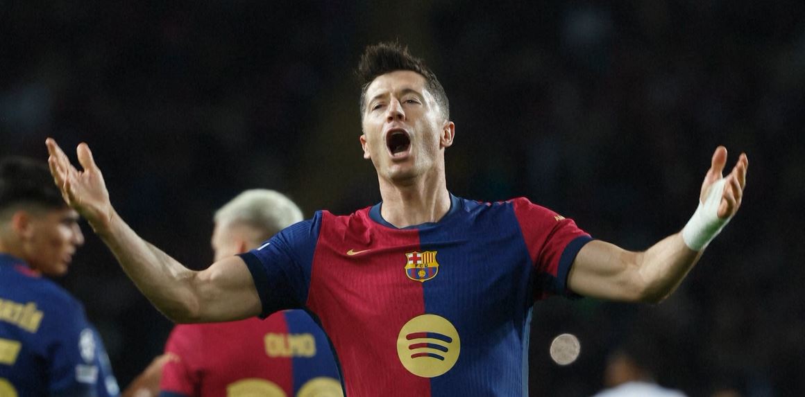 Flick applauds Lewandowski for reaching 100 UCL goals