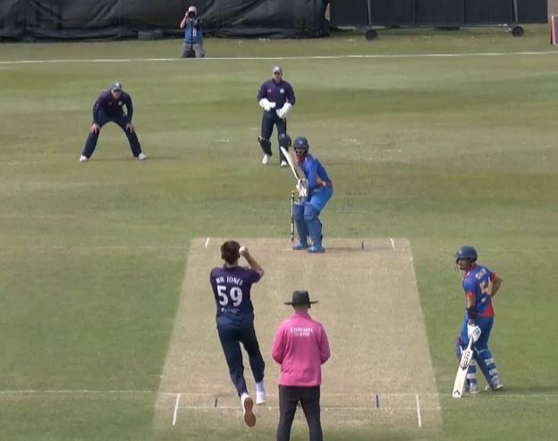Mackenzie Jones's 3 for 55 | Match 77