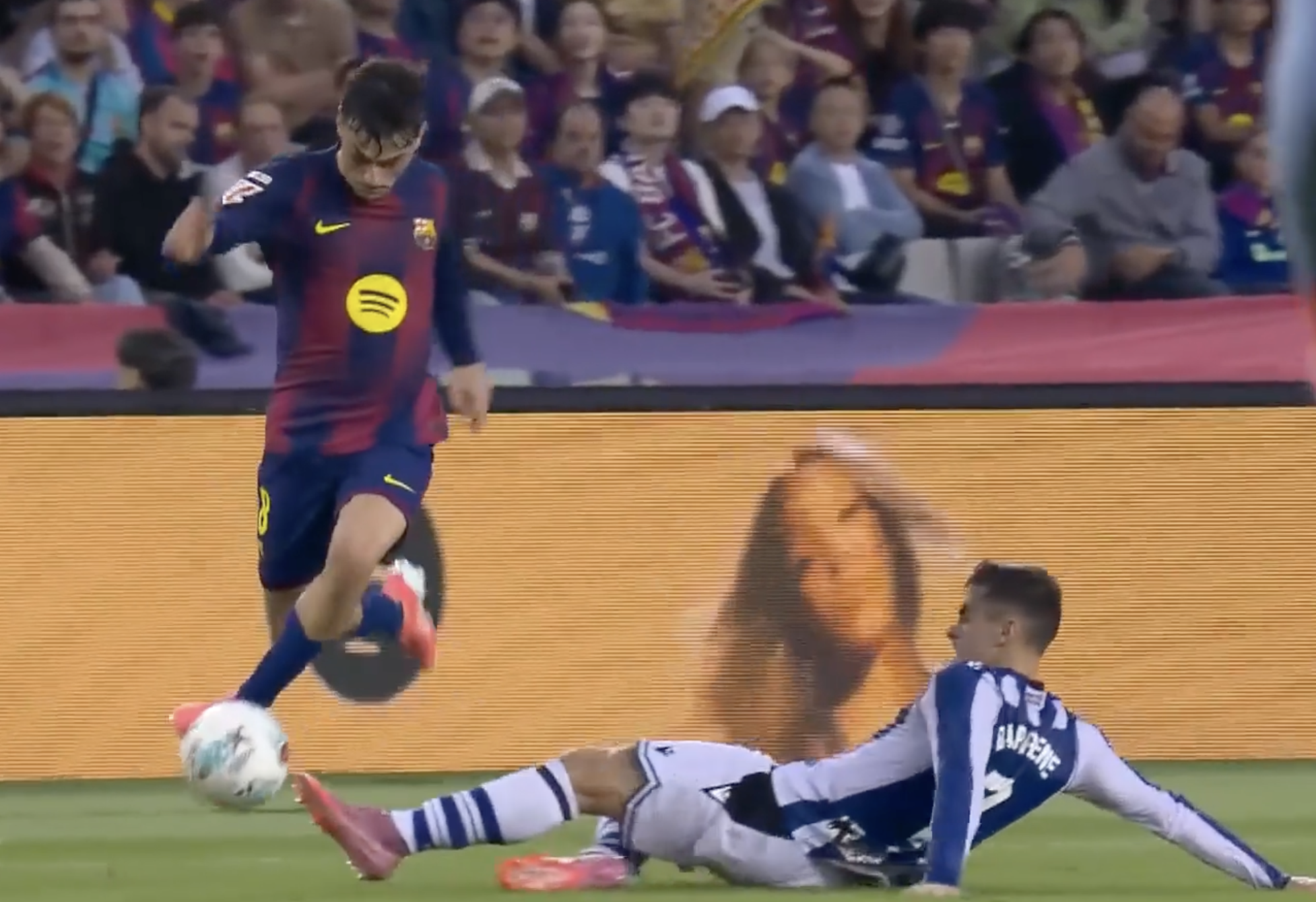 Magician At Work! Pedri weaved past Sociedad's defence