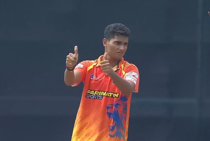 Manan Bhardwaj's 3 for 12 | Match 23