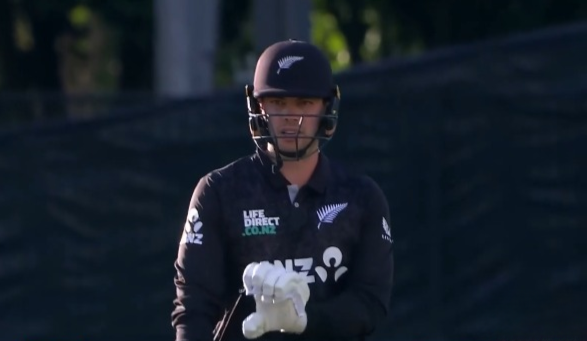 Mark Chapman's 64 off 63 | 3rd ODI