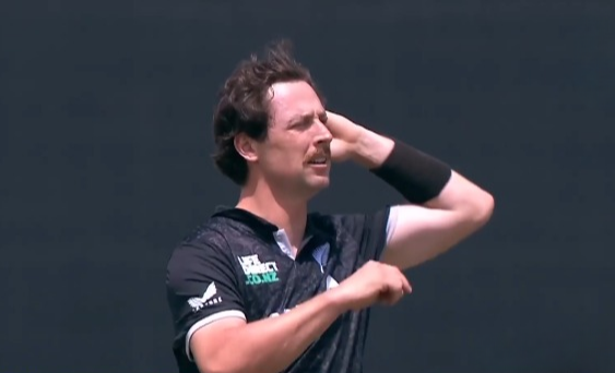 Matt Henry's 4 for 43 | 3rd ODI