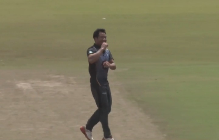 Nich Mima's 3 for 21 | Match 15