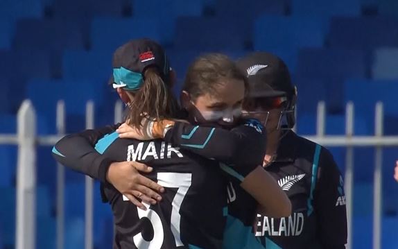 Match 15: New Zealand beat Sri Lanka by 8 wickets 