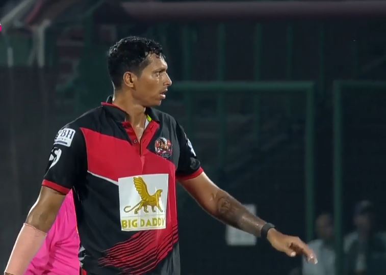 Navdeep Saini's 3 for 21 | Match 27