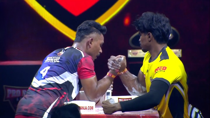 Kiraak Hyderabad vs Rohtak Rowdies | Nikhil Singh vs Naveen MV (60 Kg) | English Highlights