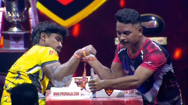 Kiraak Hyderabad vs Rohtak Rowdies | Nikhil Singh vs Naveen MV (60 Kg) | Hindi Highlights