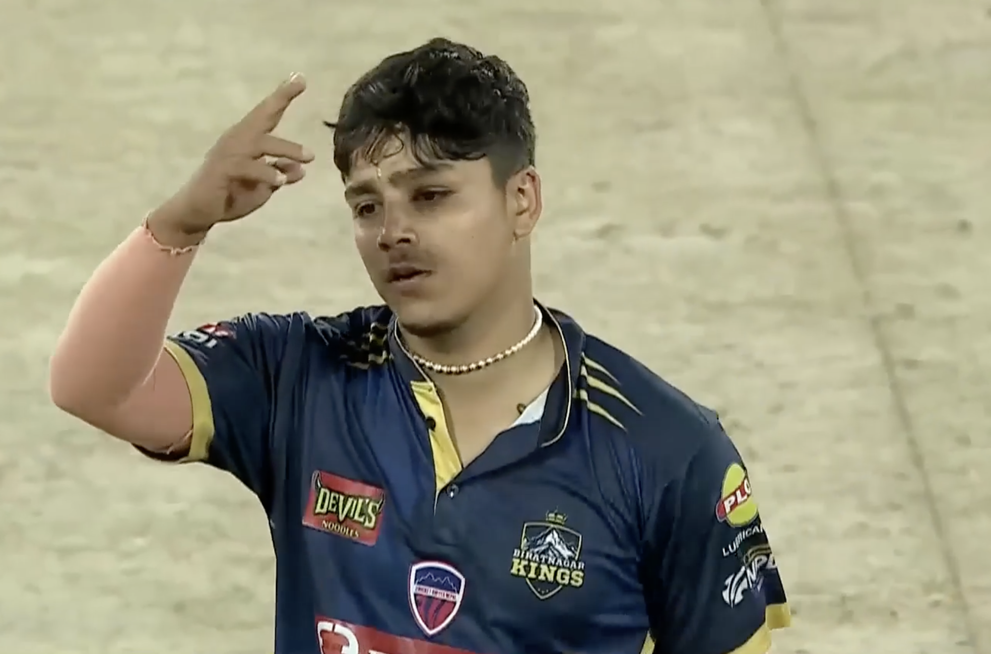 DOUBLE STRIKE! Pratis GC removes Smit, Nath in same over