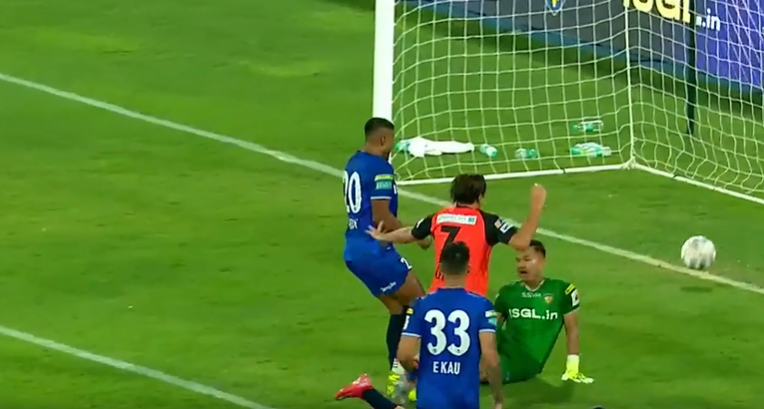 CLINICAL! Planas steers it low into the corner