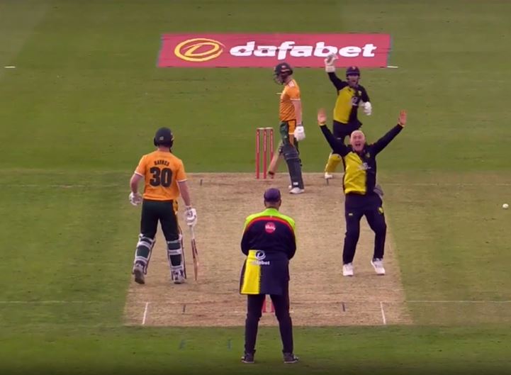 Durham vs Nottinghamshire: Callum Parkinson's 3 for 15
