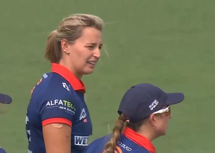 Molly Penfold's 3 for 19 | Match 15