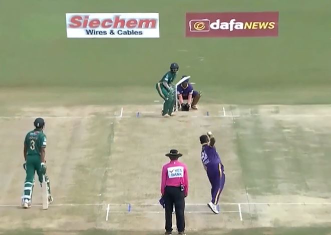 WhiteTown DropThought Giants beat Yanam Royals by 8 wickets 
