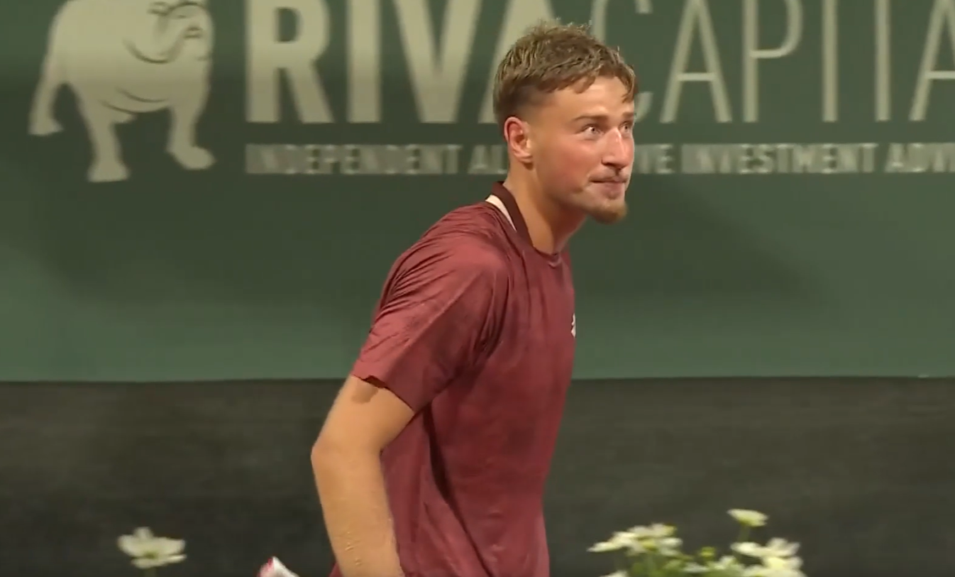 Lorenzo Sonego vs Edas Butvilas | Day 2 | Center Court 