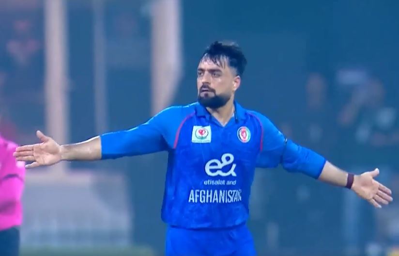 Rashid Khan's 3 for 21 | Match 3
